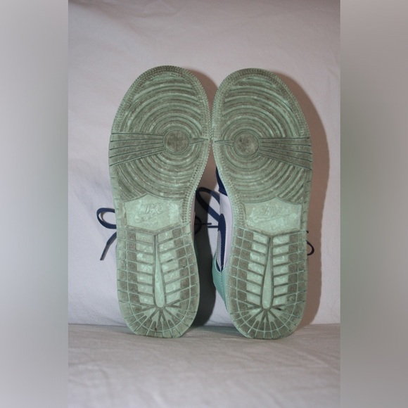 Nike "Blue Mint/Mystic Navy" Air Jordan 1 Mid GS Youth 6.5 - Picture 9 of 9